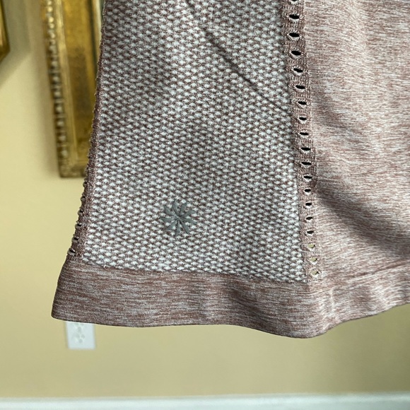 Athleta Halter-Style Workout top! - Picture 3 of 6